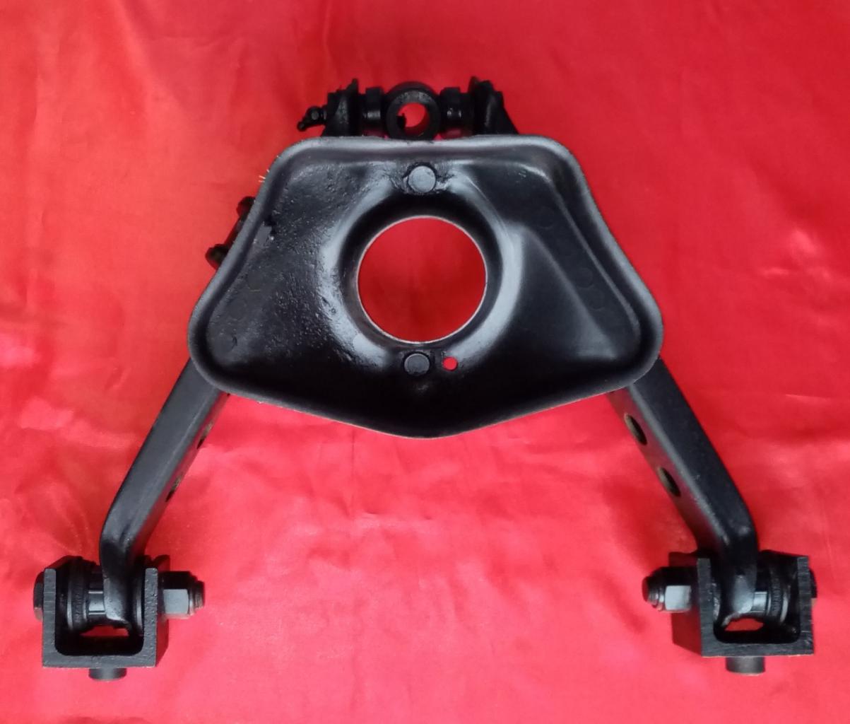 FIAT 1100 D H R BRAS DE SUSPENSION LesAnciennes.com