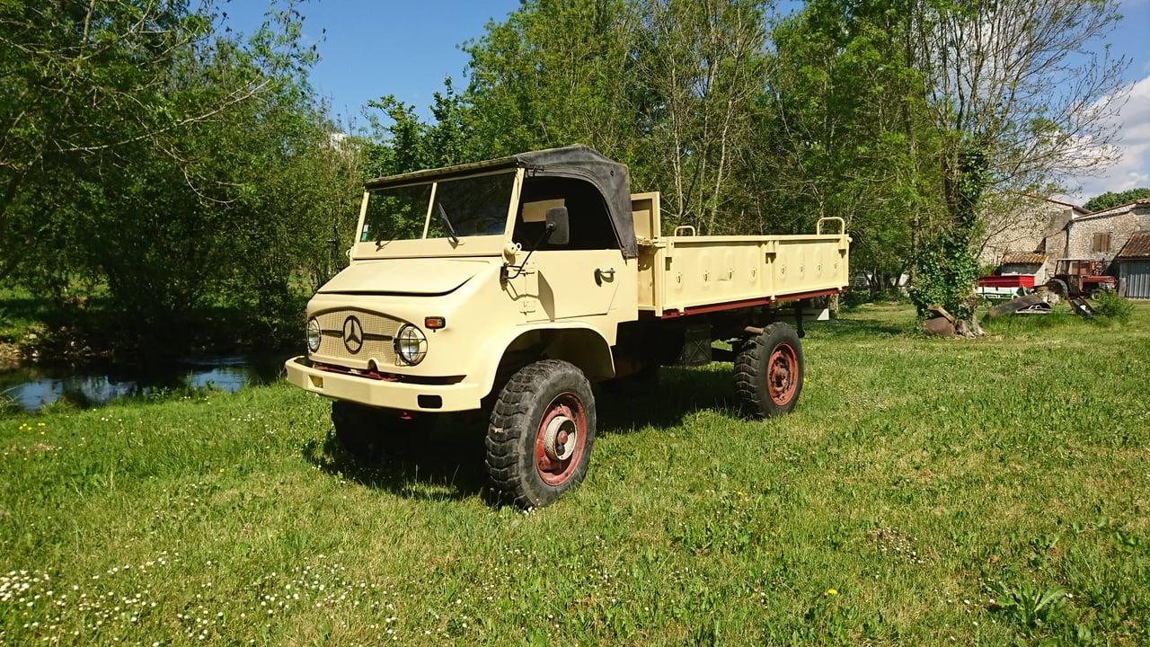 1961 Mercedes-Benz Unimog 404 LesAnciennes.com