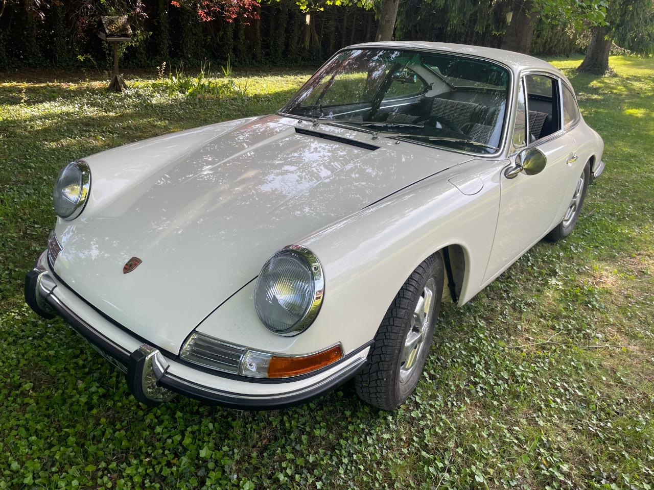 PORSCHE 911 S - 1966 LesAnciennes.com