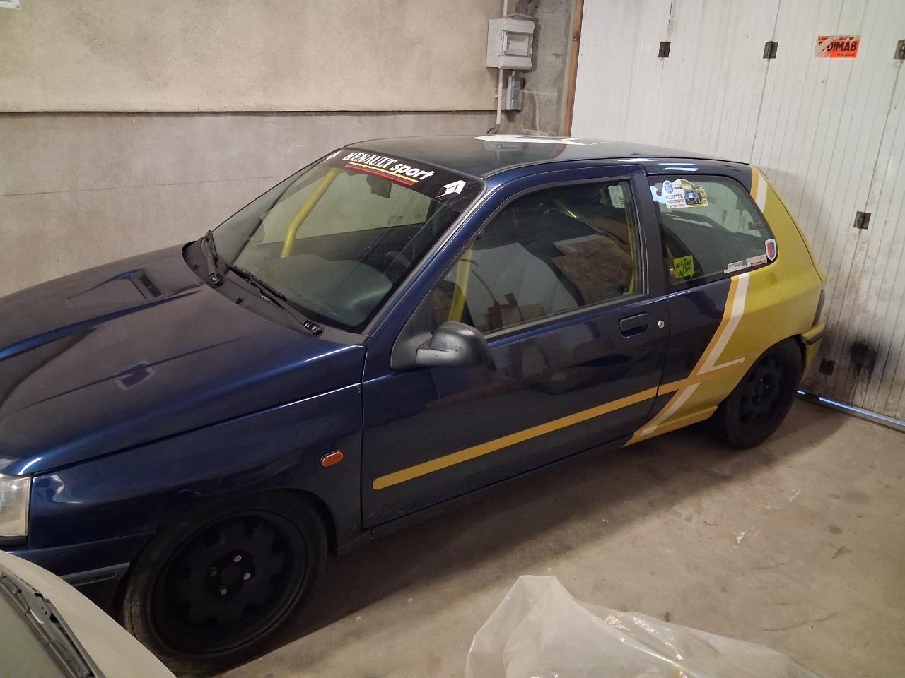 RENAULT Clio 16 S - 1991 LesAnciennes.com