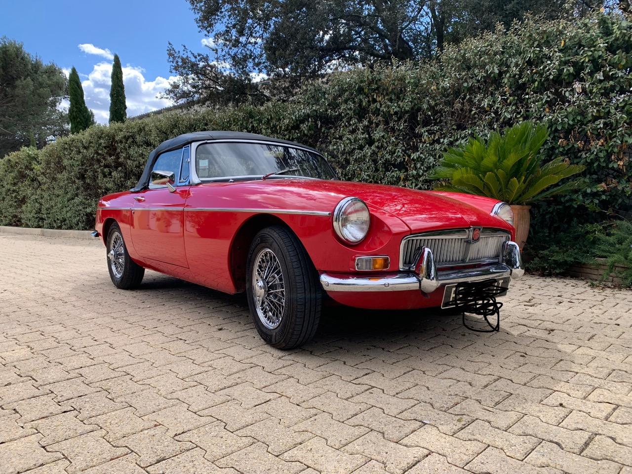 MG MGB Cabriolet - 1969 LesAnciennes.com