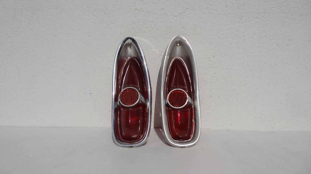 Feux SIMCA Aronde LesAnciennes.com