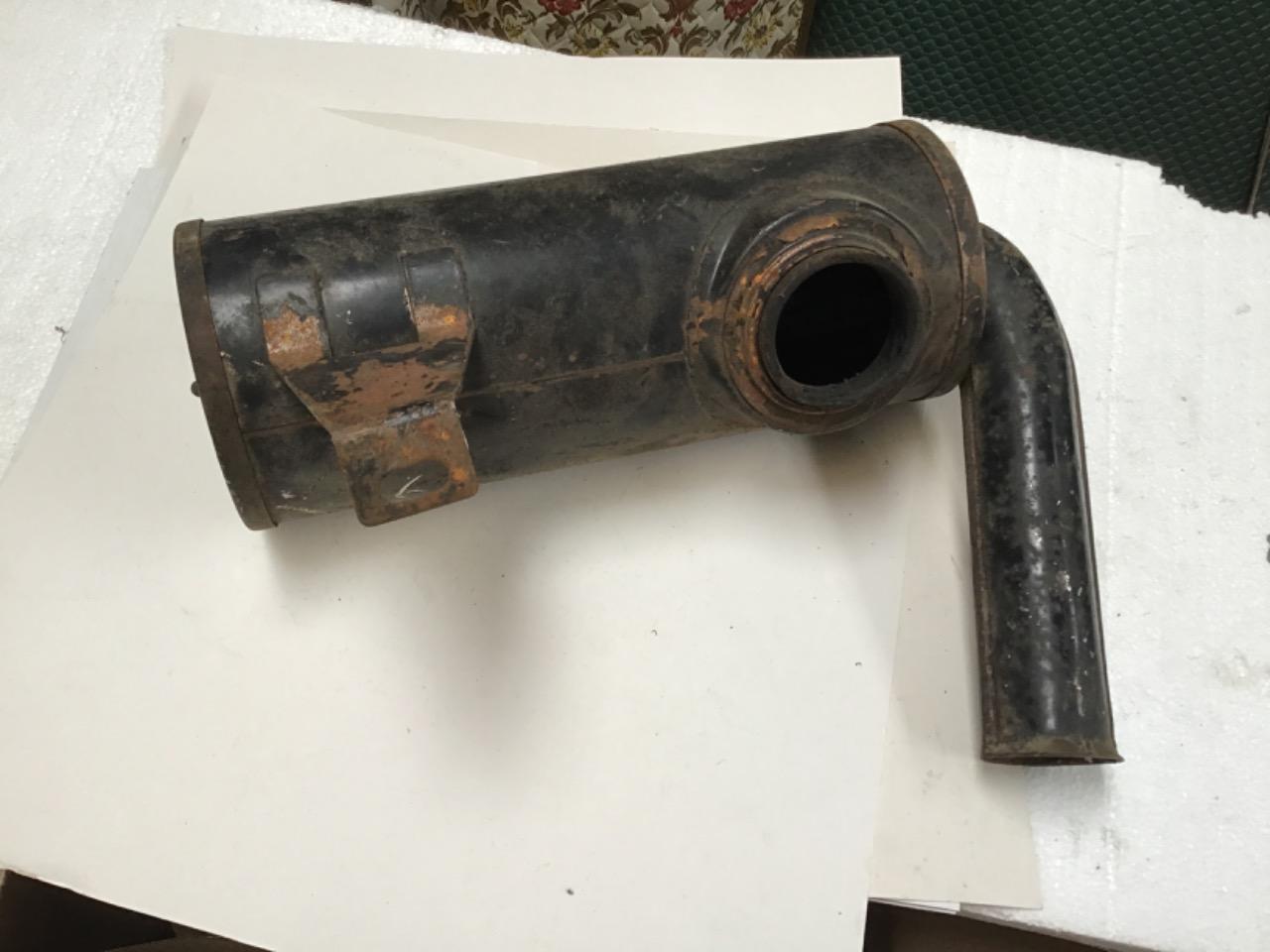 BOÎTE À AIR SIMCA ARONDE LesAnciennes.com