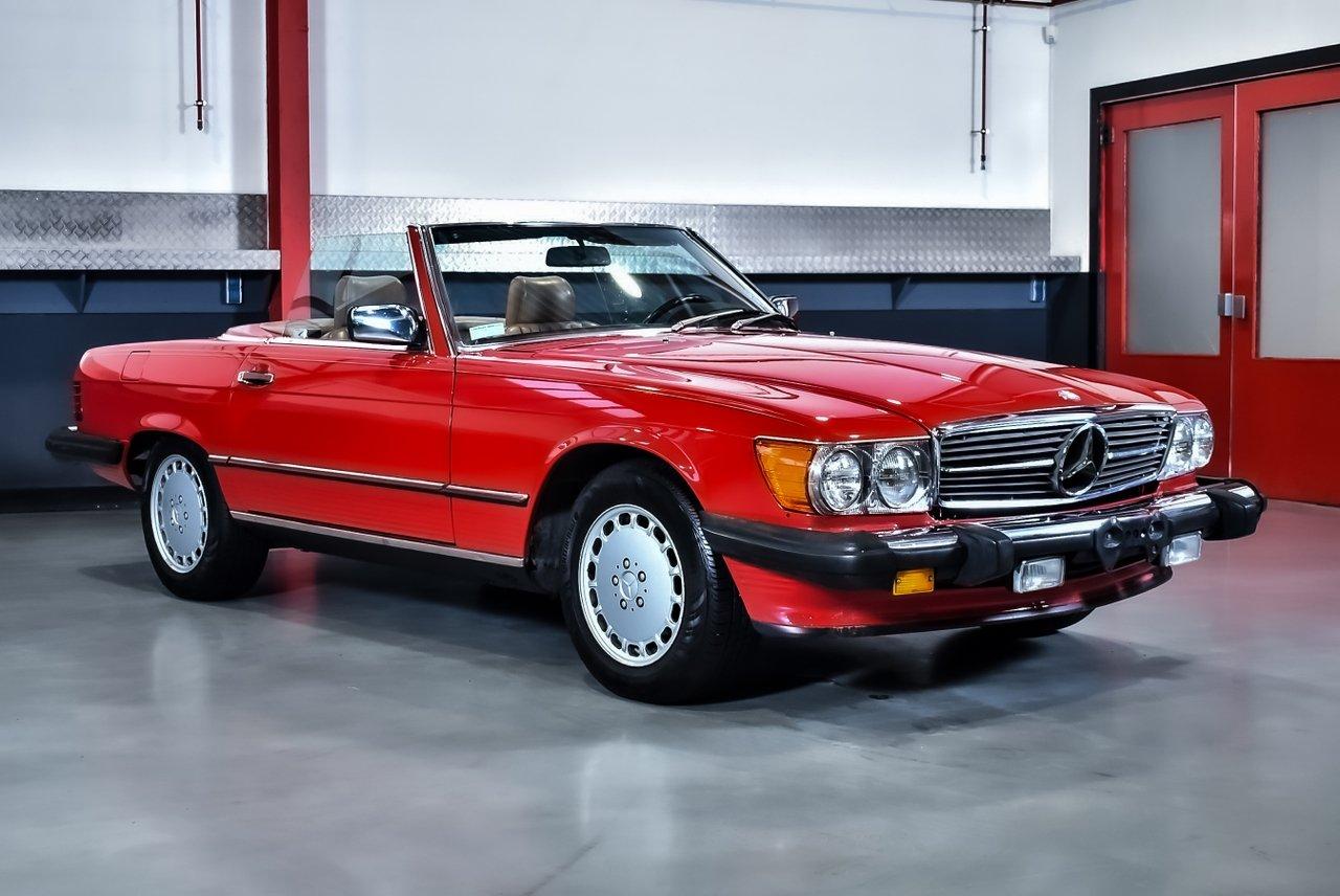 1987 Mercedes-Benz R107 560SL Convertible 5,6L V8 LesAnciennes.com
