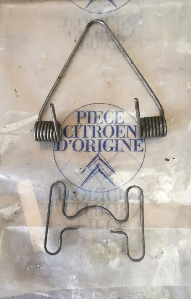 Ressort de fourchette CITROEN 2CV LesAnciennes.com