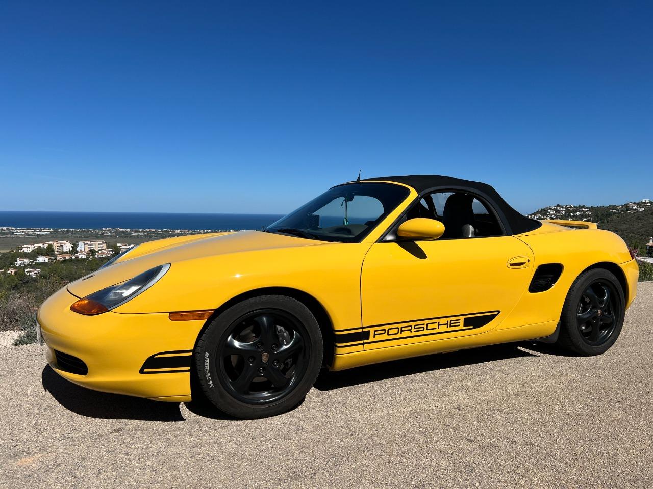 PORSCHE Boxster 986 SOUL - 1999 LesAnciennes.com