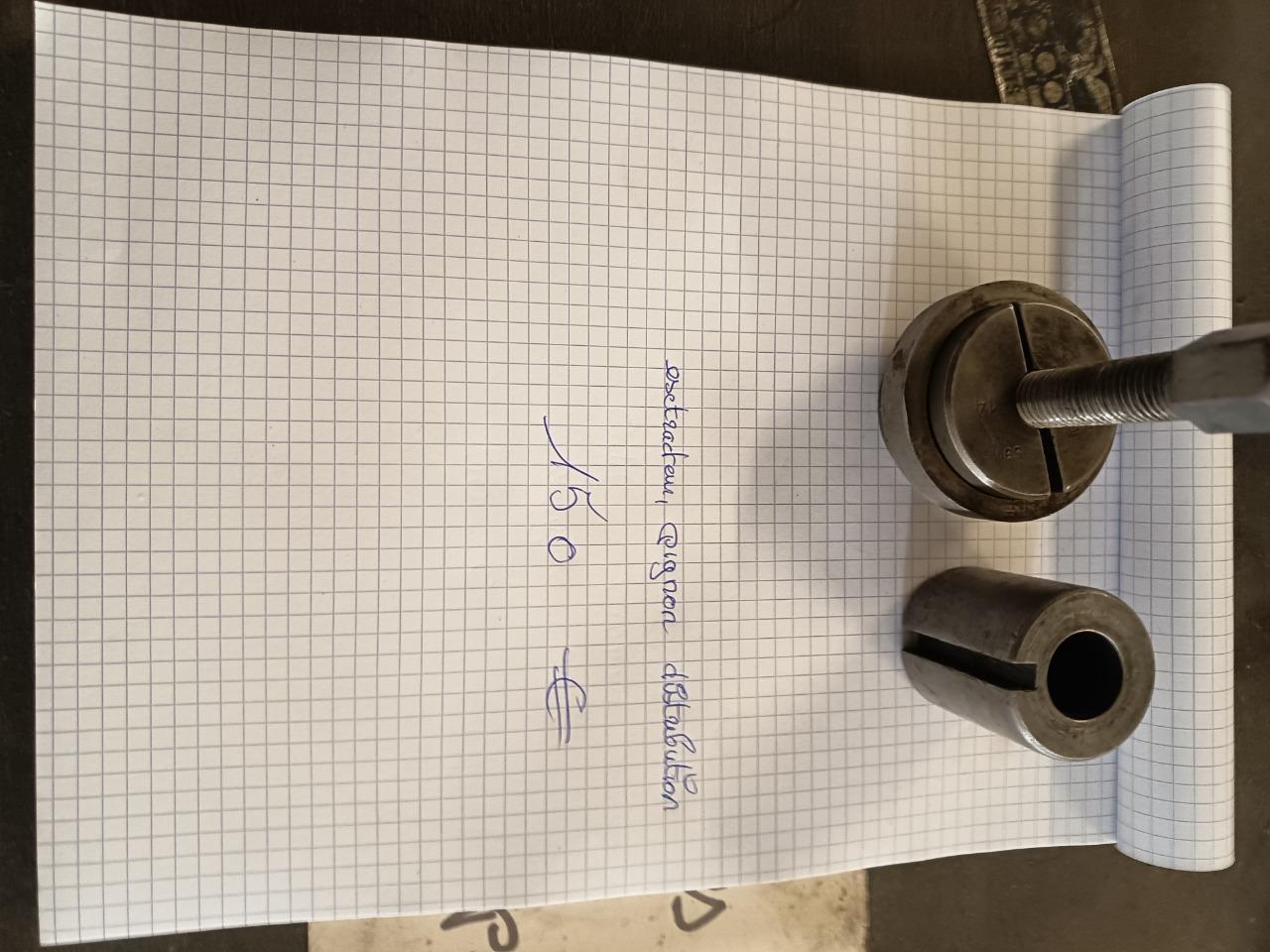 Extracteur pignon de distribution LesAnciennes.com