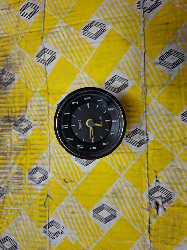 Montres RENAULT 16 (R16) ts-tx LesAnciennes.com