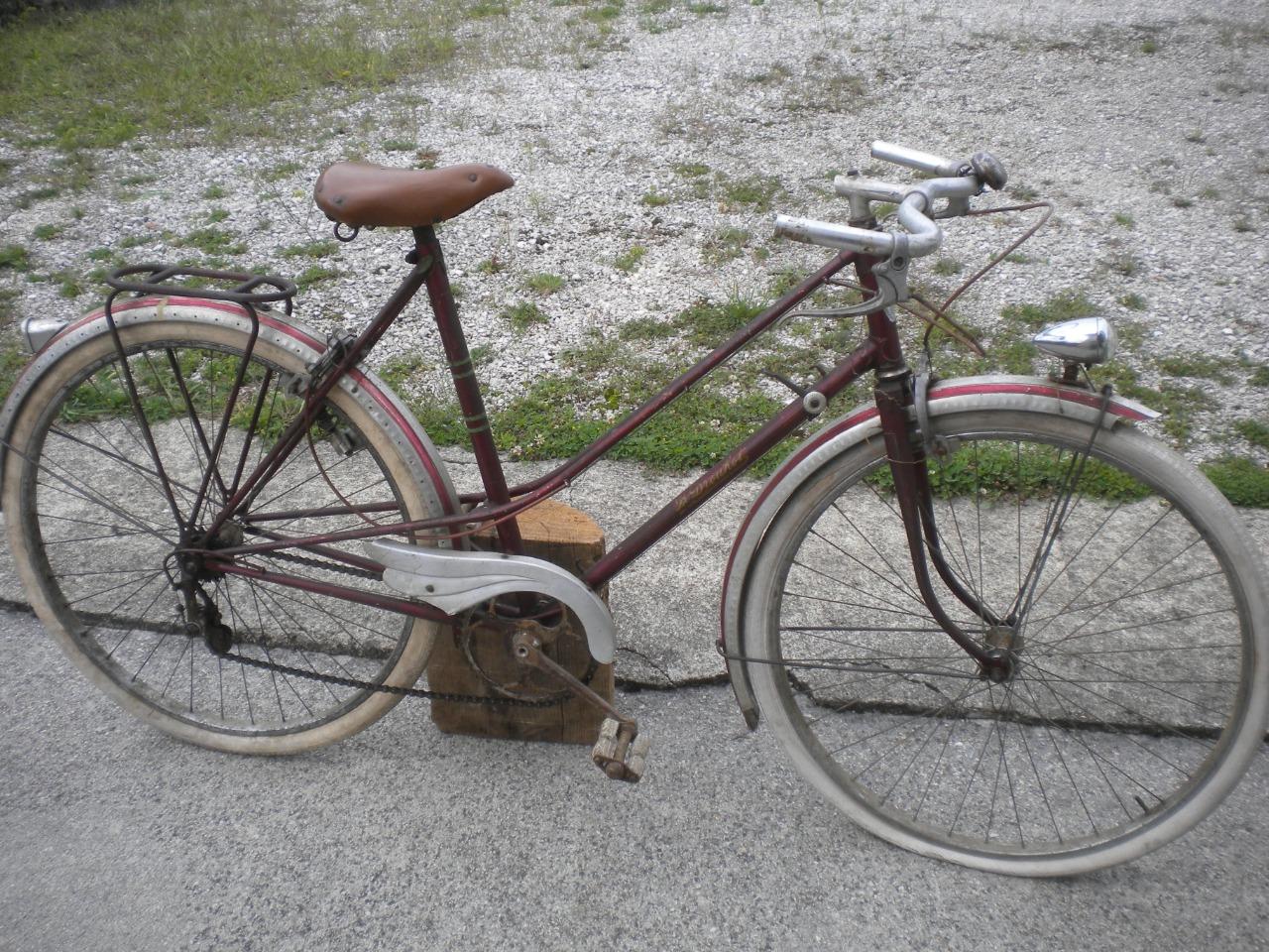 Vélo ancien Dame Drouhot Dijon 21 cote d'or LesAnciennes.com