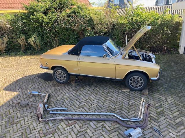 Échappements inoxydables PEUGEOT 304 LesAnciennes.com