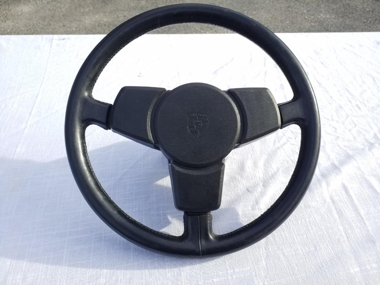 Volant PORSCHE 911 SC / turbo LesAnciennes.com