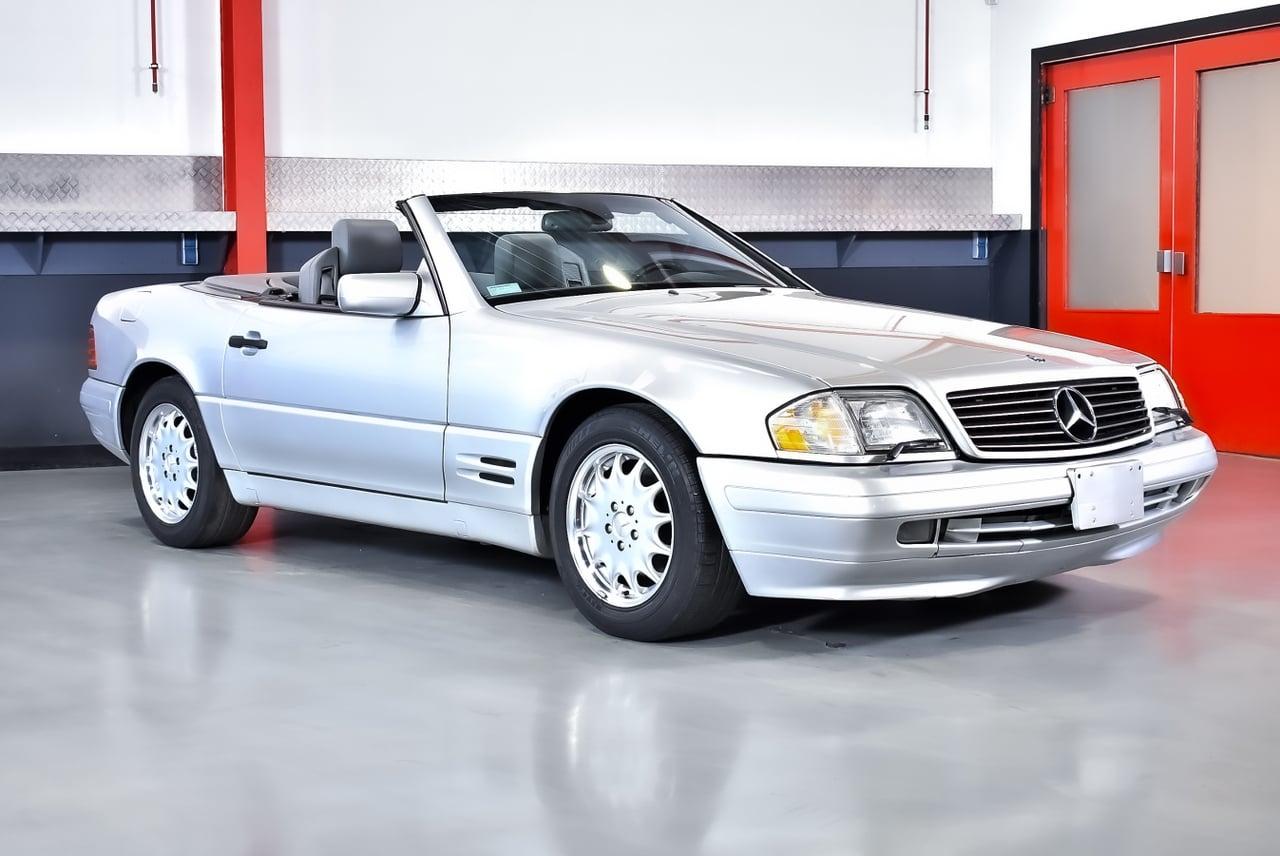 1998 Mercedes-Benz R129 SL500 Convertible 5,0L V8 LesAnciennes.com