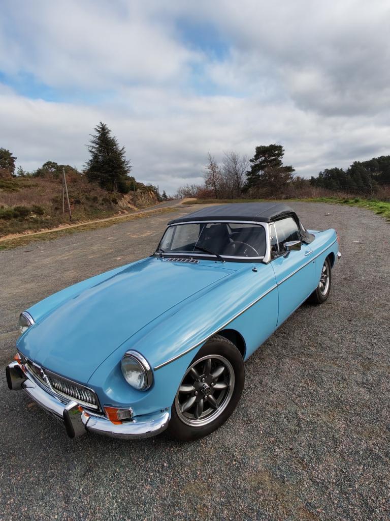 MG MGB Cabriolet - 1980 LesAnciennes.com