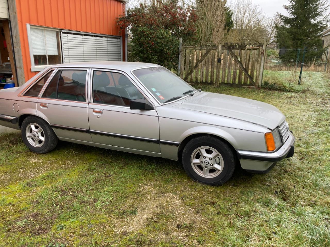 OPEL Senator - 1981 LesAnciennes.com