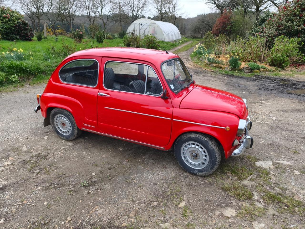 SEAT 600 E - 1970 LesAnciennes.com