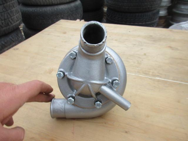 Pompe à eau Lamborghini Espada et Jarama LesAnciennes.com