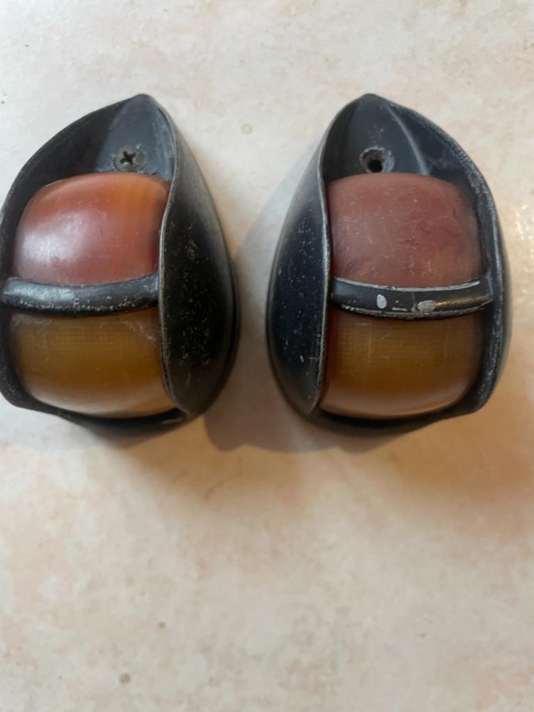 Clignotants RENAULT 4CV LesAnciennes.com