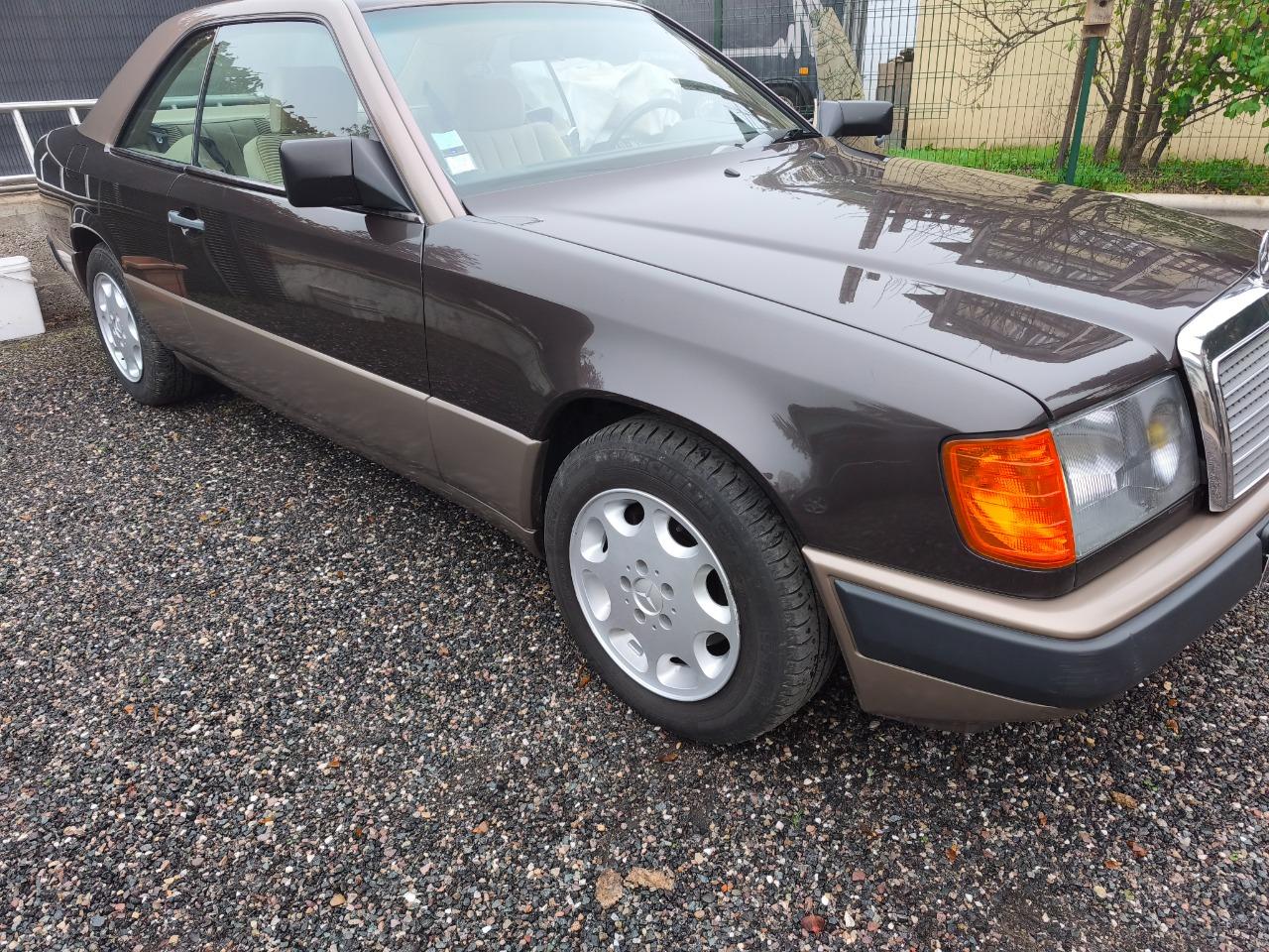 MERCEDES 300 CE W 124 - 1988 LesAnciennes.com