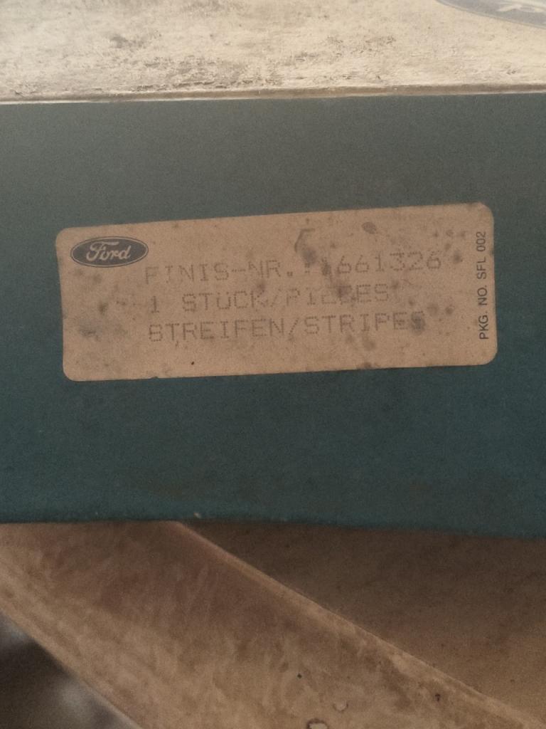 Kit bandes décoratives Ford Escort – OEM d’origine LesAnciennes.com