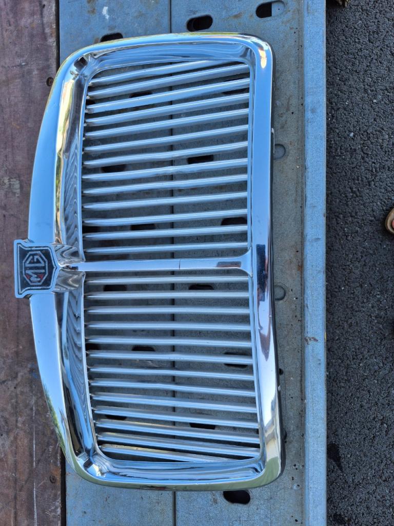 Pièces MG 1300 Mk2 LesAnciennes.com
