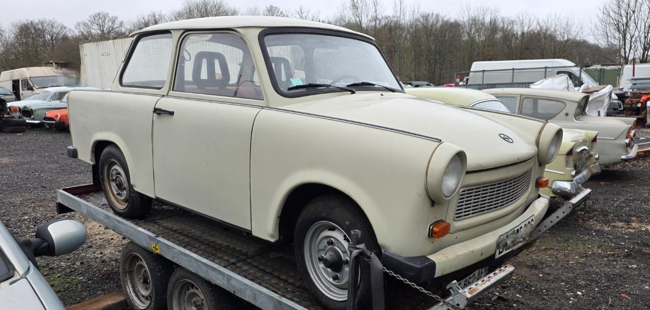 TRABANT 601 S - 1987 LesAnciennes.com