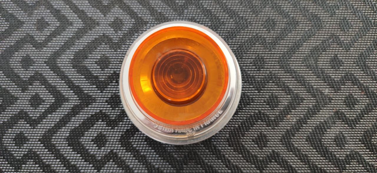 Feu clignotant CITROEN Ami 6 sans joint LesAnciennes.com