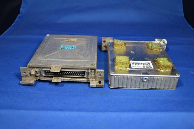 Paire boîtiers gestion moteur MASERATI Ghibli 2L8 LesAnciennes.com