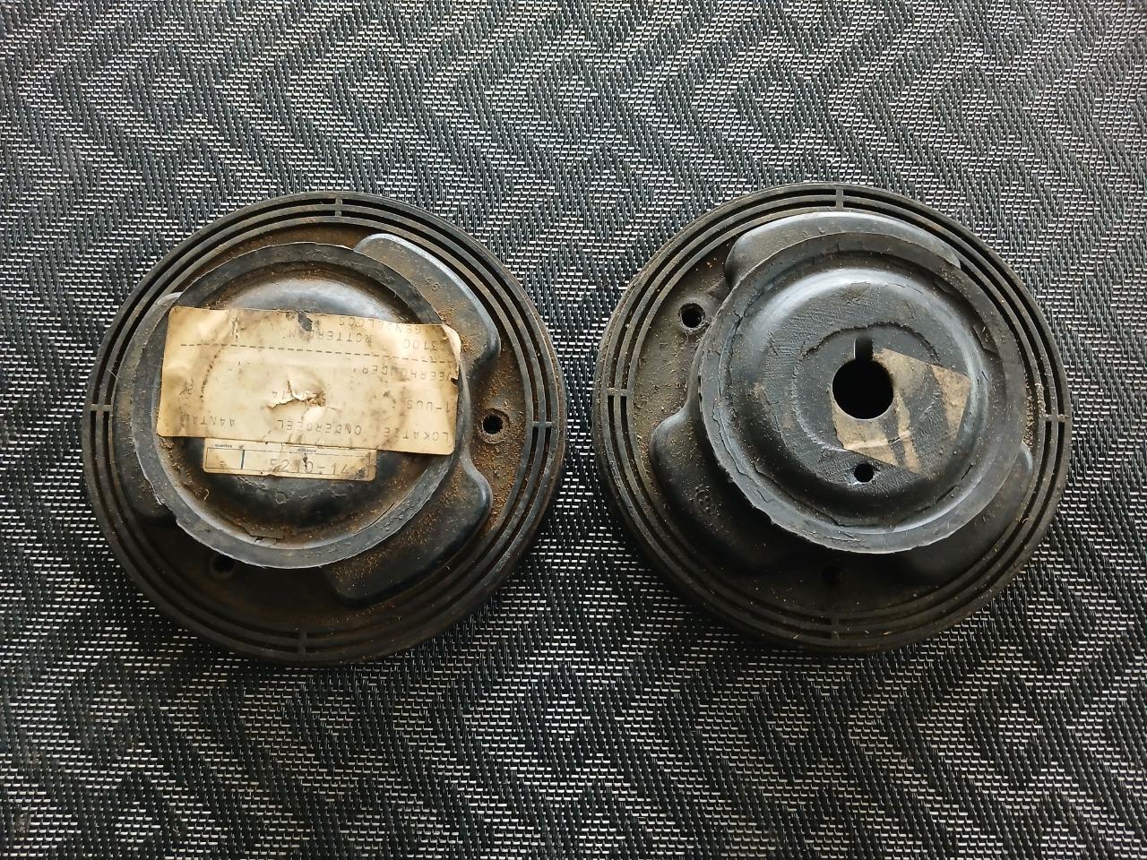 Butées d'amortisseurs PEUGEOT 404 LesAnciennes.com