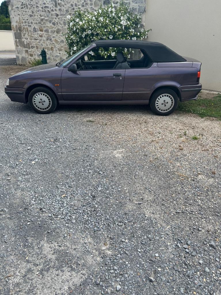 RENAULT 19 (R19) Cabriolet - 1992 LesAnciennes.com