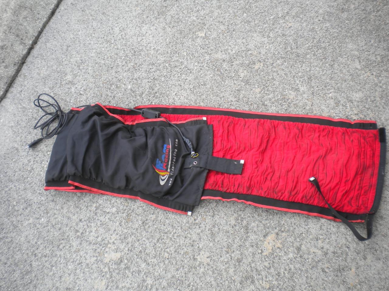 Une enveloppe chauffante pneu moto compétition LesAnciennes.com