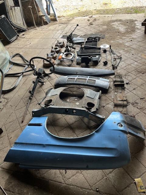 Lot de pièces CITROEN LNA LesAnciennes.com