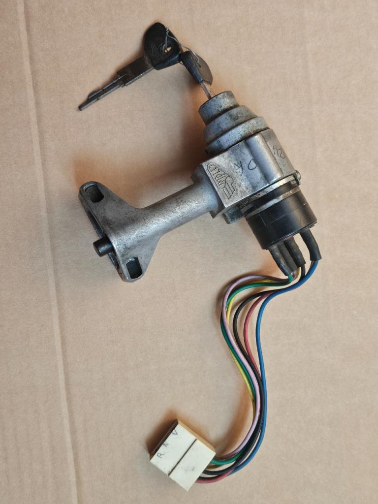 Neiman CITROEN DS LesAnciennes.com