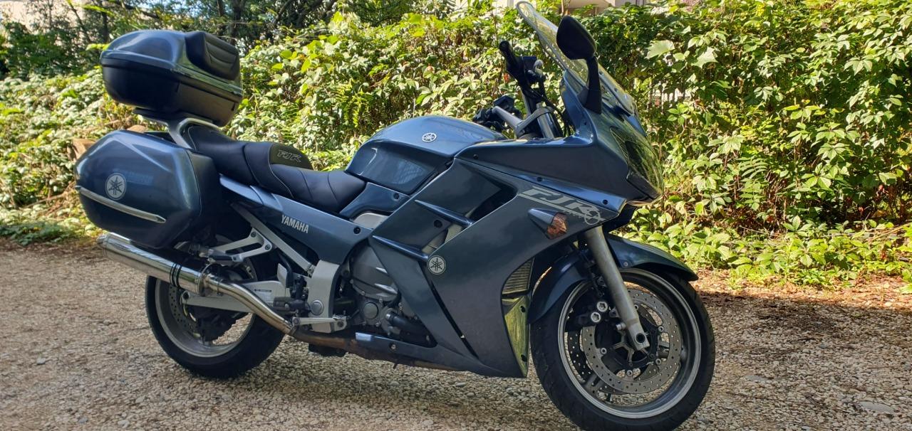 YAMAHA FJR 1300 - 2005 LesAnciennes.com