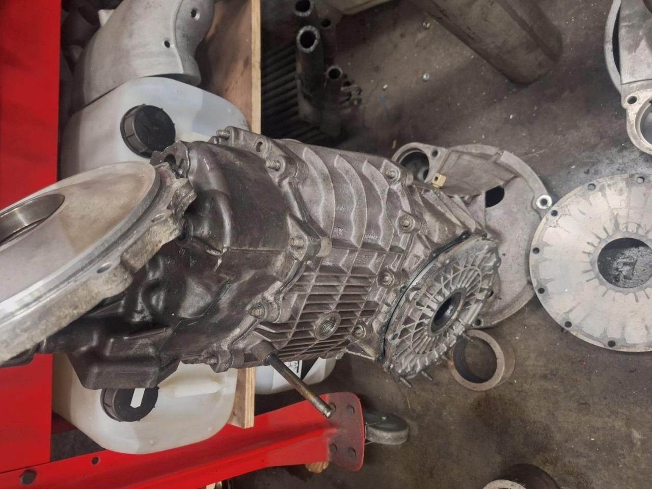 BV 915 Magnesium PORSCHE Divers LesAnciennes.com