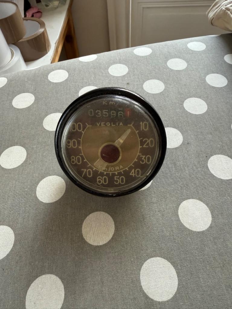 Compteur ACMA Vespa 125 CM LesAnciennes.com