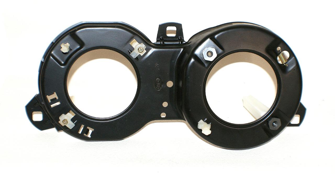 Platine de phare pour BMW E30 LesAnciennes.com