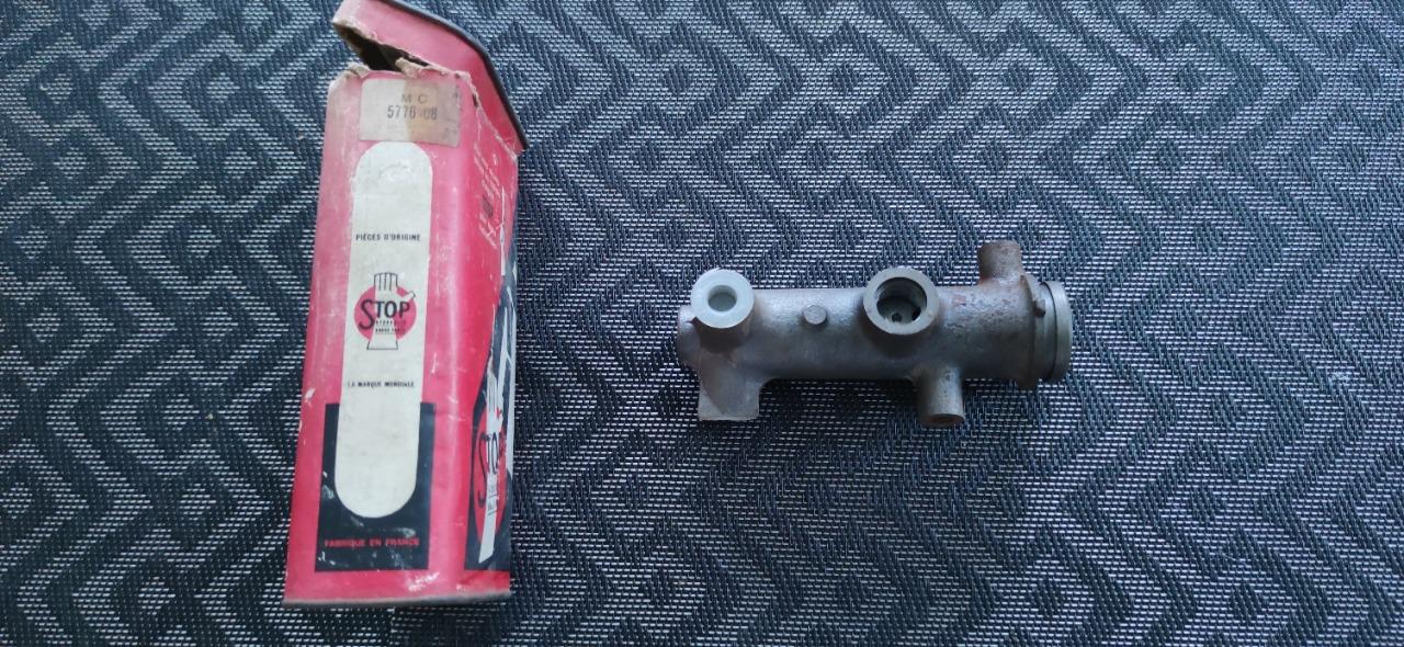 Maître cylindre CITROEN Ami 6 LesAnciennes.com