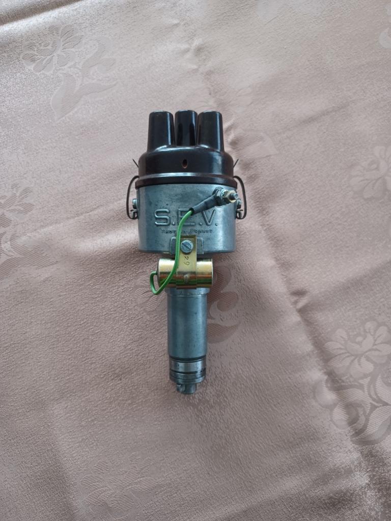 Distributeur SIMCA Aronde LesAnciennes.com