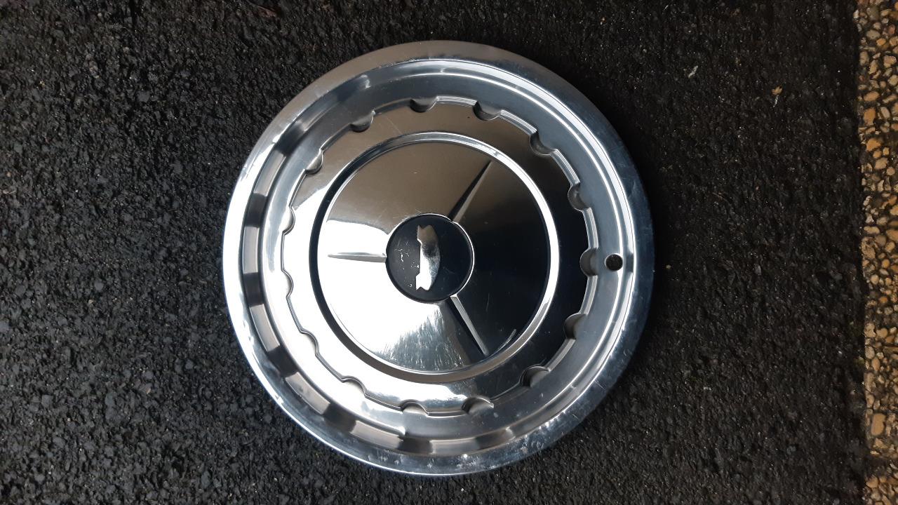 Enjoliveur Chevrolet 1957 LesAnciennes.com