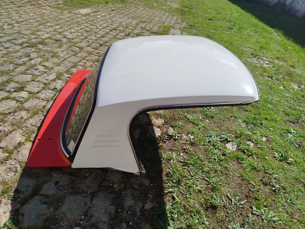 Hard top FIAT 850 Spider LesAnciennes.com