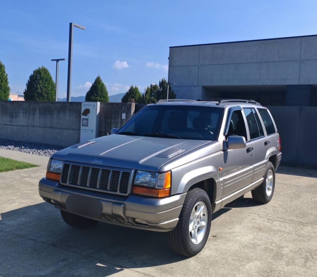JEEP GRAND CHEROKEE ZJ 5.9 Limited LX 241cv - 1998 LesAnciennes.com