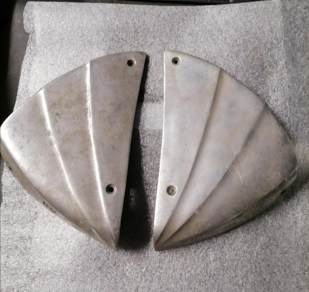 1paire Sabots avant axo jusque1948 neufs LesAnciennes.com