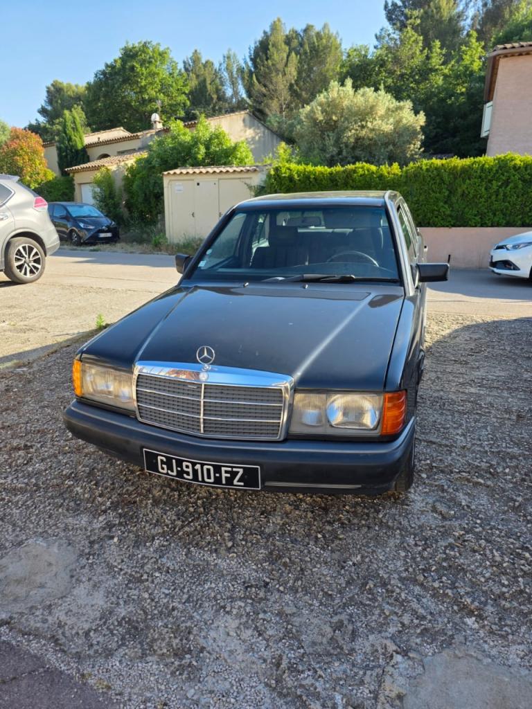 MERCEDES 190 E - 1993 LesAnciennes.com