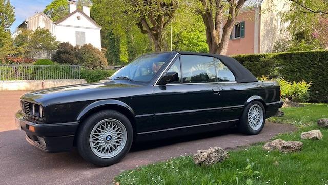 BMW 325 i cabriolet - 1993 LesAnciennes.com