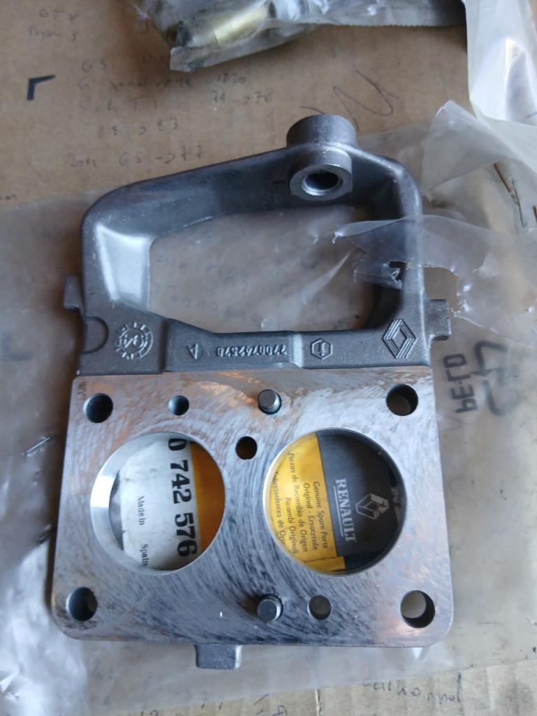 Semelle RENAULT Clio LesAnciennes.com