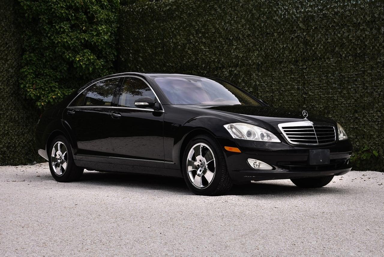 2008 Mercedes-Benz S550 (W221) Sedan 5,5L V8 “AMG  LesAnciennes.com