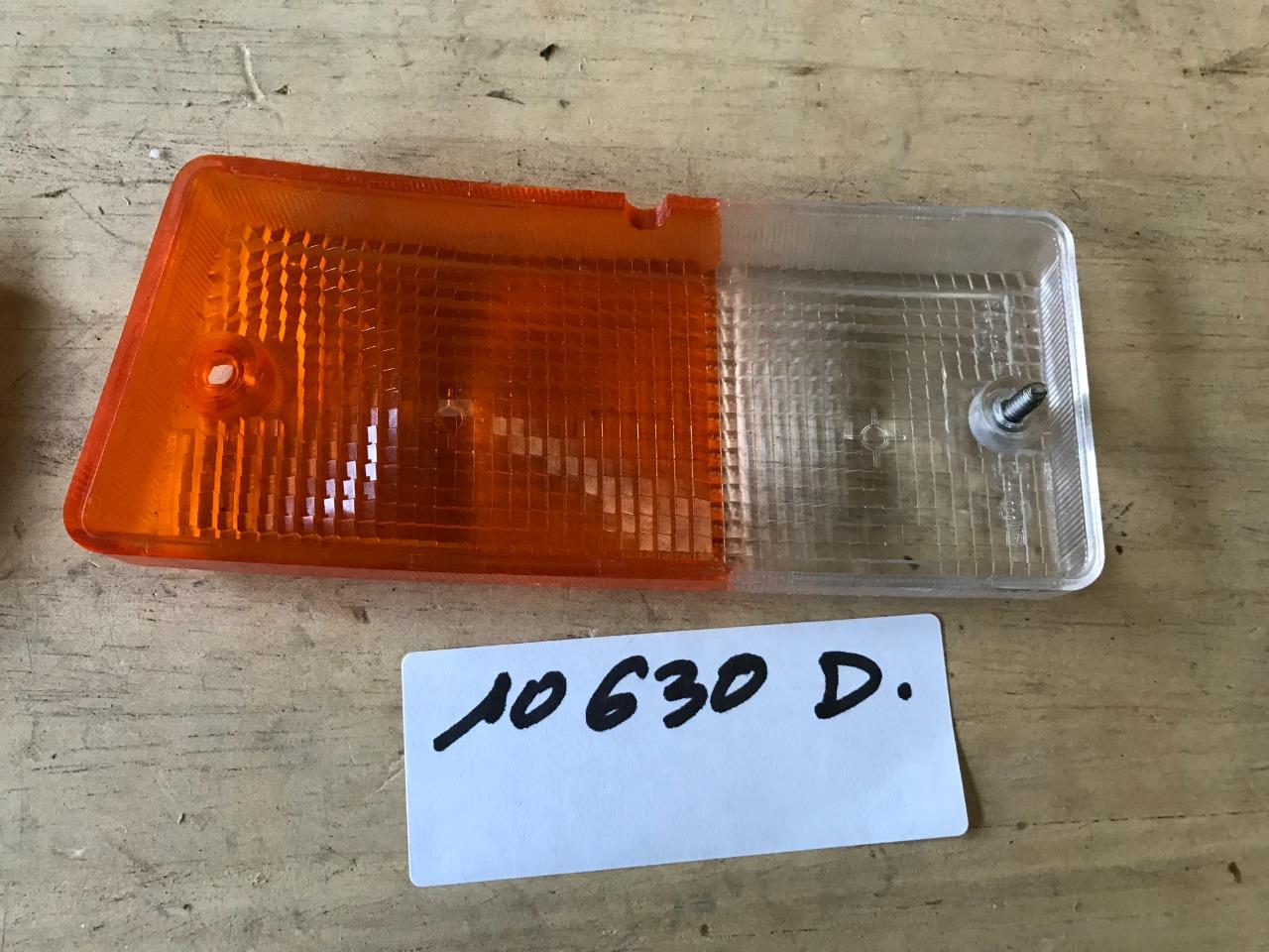 Cabochon neuf feu avant D bi color RENAULT 5 (R5) LesAnciennes.com