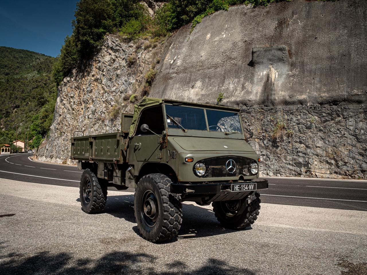1960 Mercedes-Benz Unimog 404 LesAnciennes.com