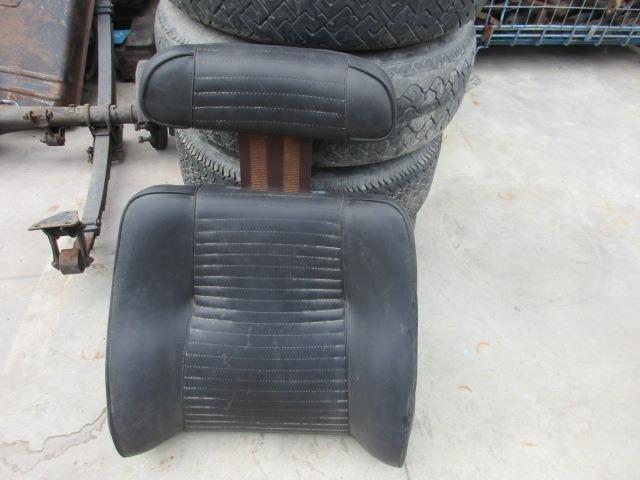 Dossièr de siège conducteur Alfa Romeo GTV 2000 LesAnciennes.com