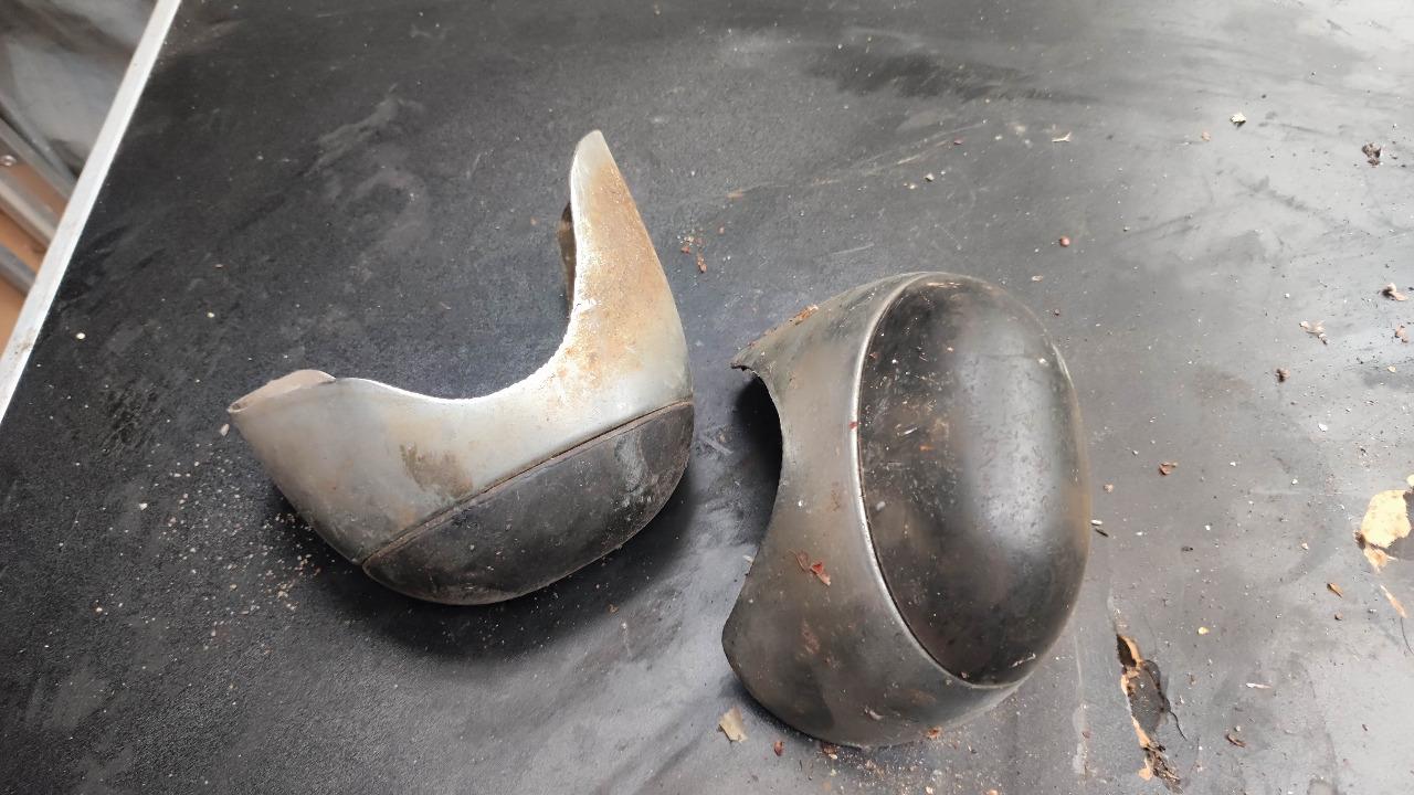 Paire de pare chocs butoirs Alpine A110 berlinette LesAnciennes.com